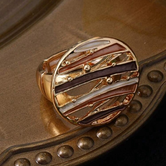 Geometric Bohemian Style Ring - Picture 4 of 5